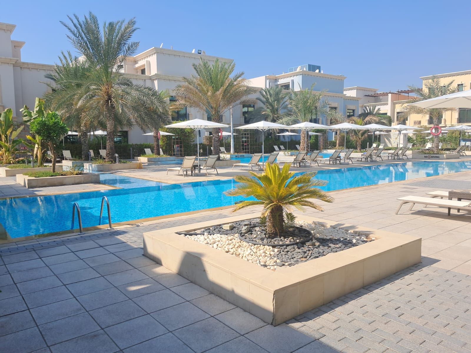 Fortino Pro Umbrellas Installed for a Hotel in Abu Dhabi